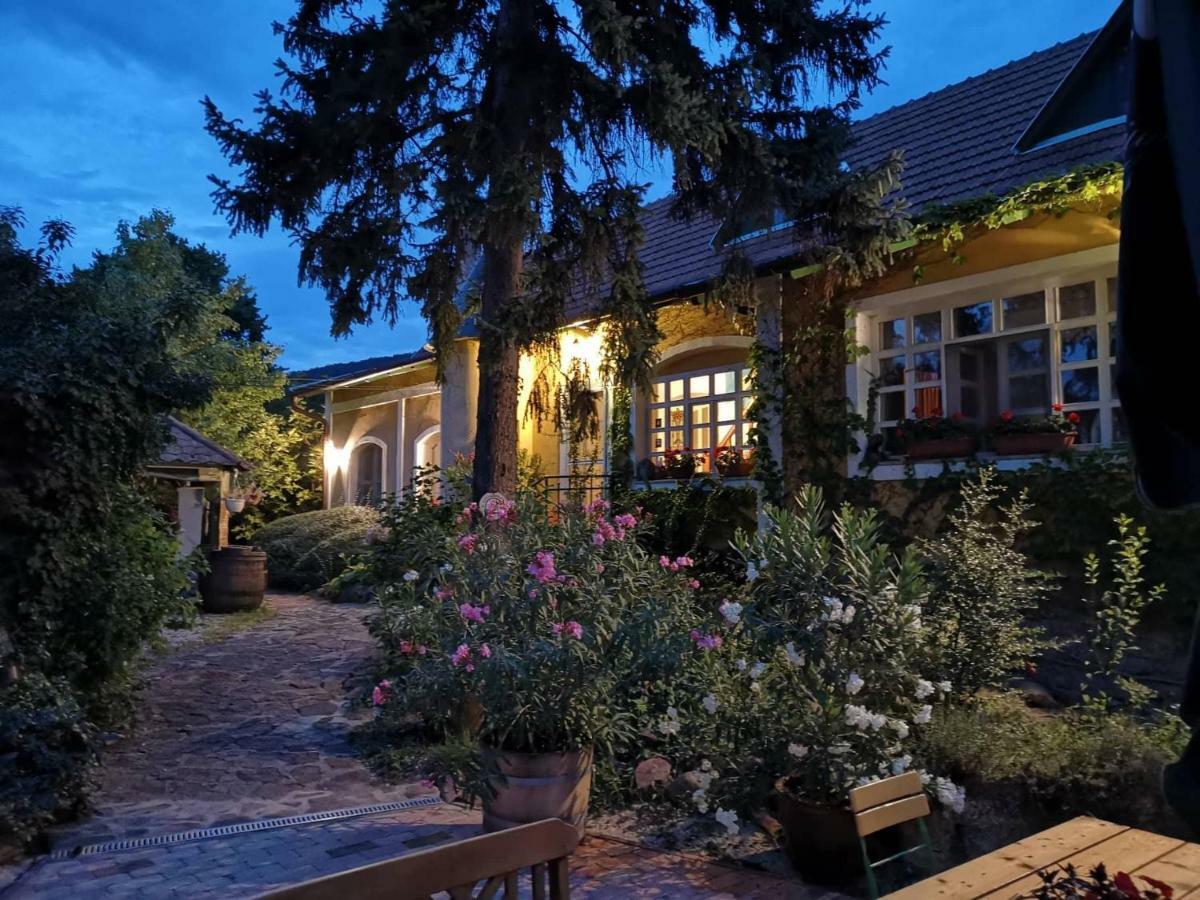 Villa-Magdi Vendeghaz Révfülöp Exteriér fotografie